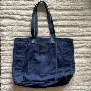 Levi’s Premium Denim Tote Bag 💙